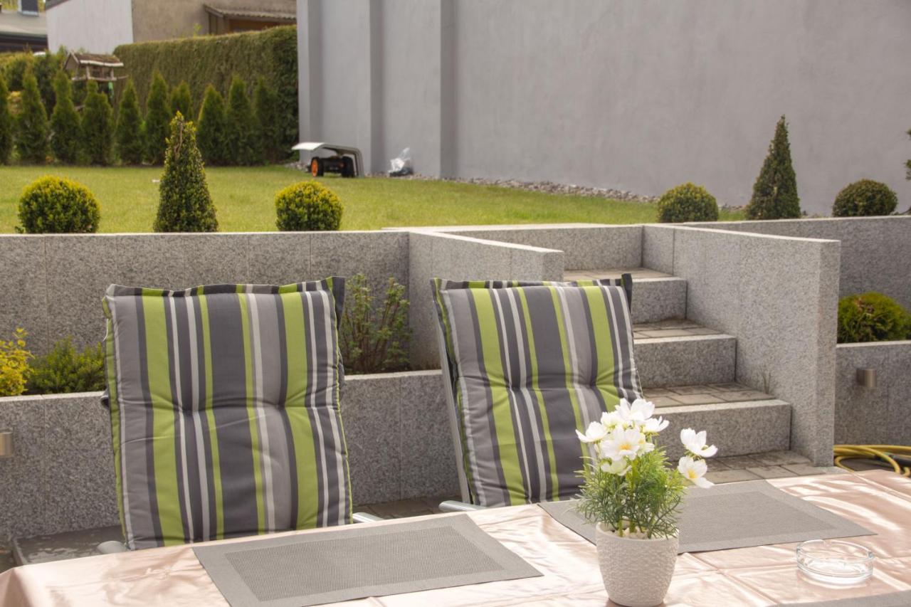 Familienfreundliches Ferienhaus In Kroepelin מראה חיצוני תמונה