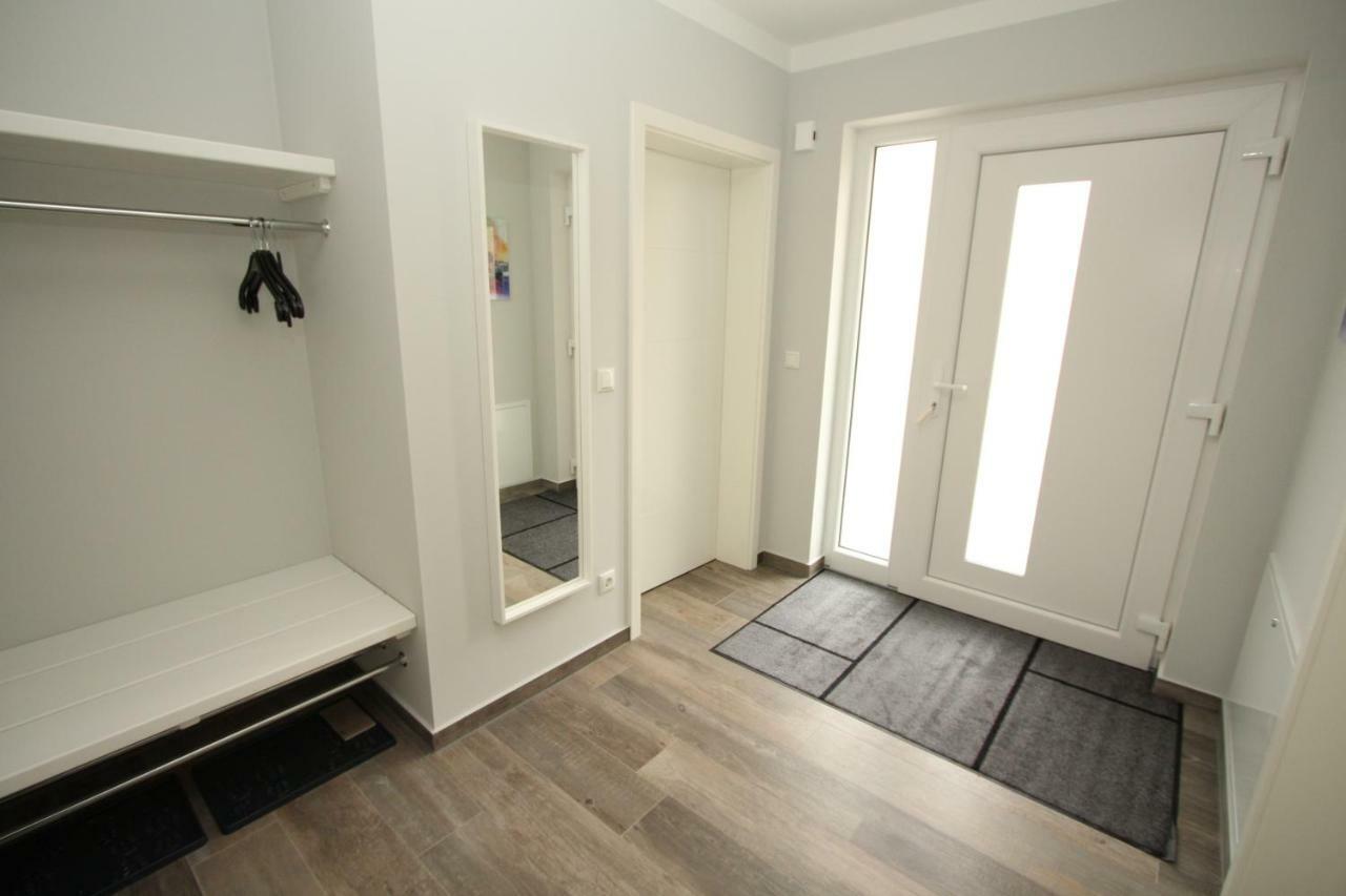 Familienfreundliches Ferienhaus In Kroepelin מראה חיצוני תמונה